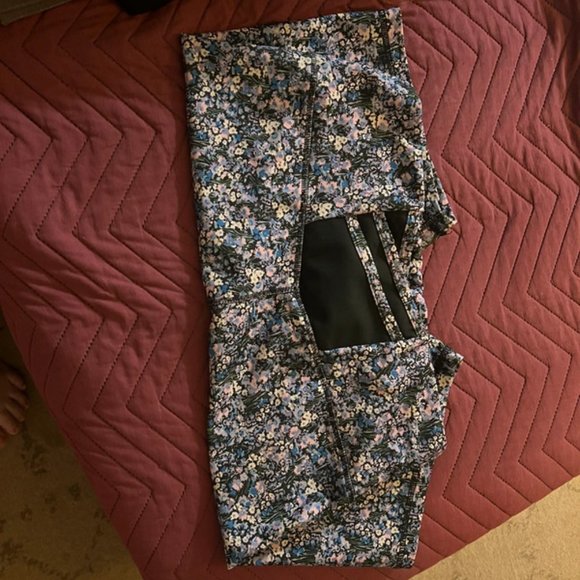 Floral bike shorts - Picture 2 of 3